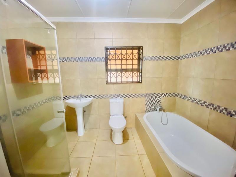 To Let 4 Bedroom Property for Rent in Kathu Northern Cape